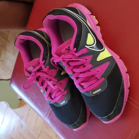 Nike Shoes - Nike Lunarlon 3 size 6.5 shoes
